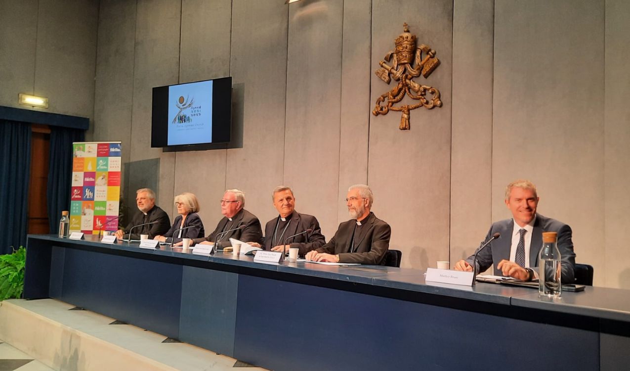 Sinodo: l'Instrumentum Laboris vaneggia e prende di mira i seminari