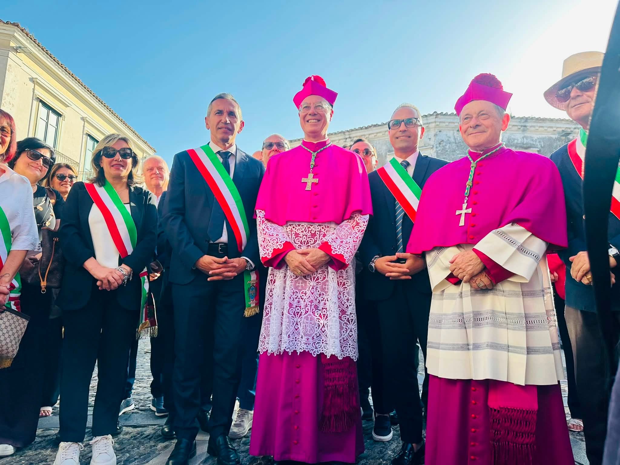 Locri-Gerace, Cesare Di Pietro prende possesso della diocesi: «Un cuore che ascolta»