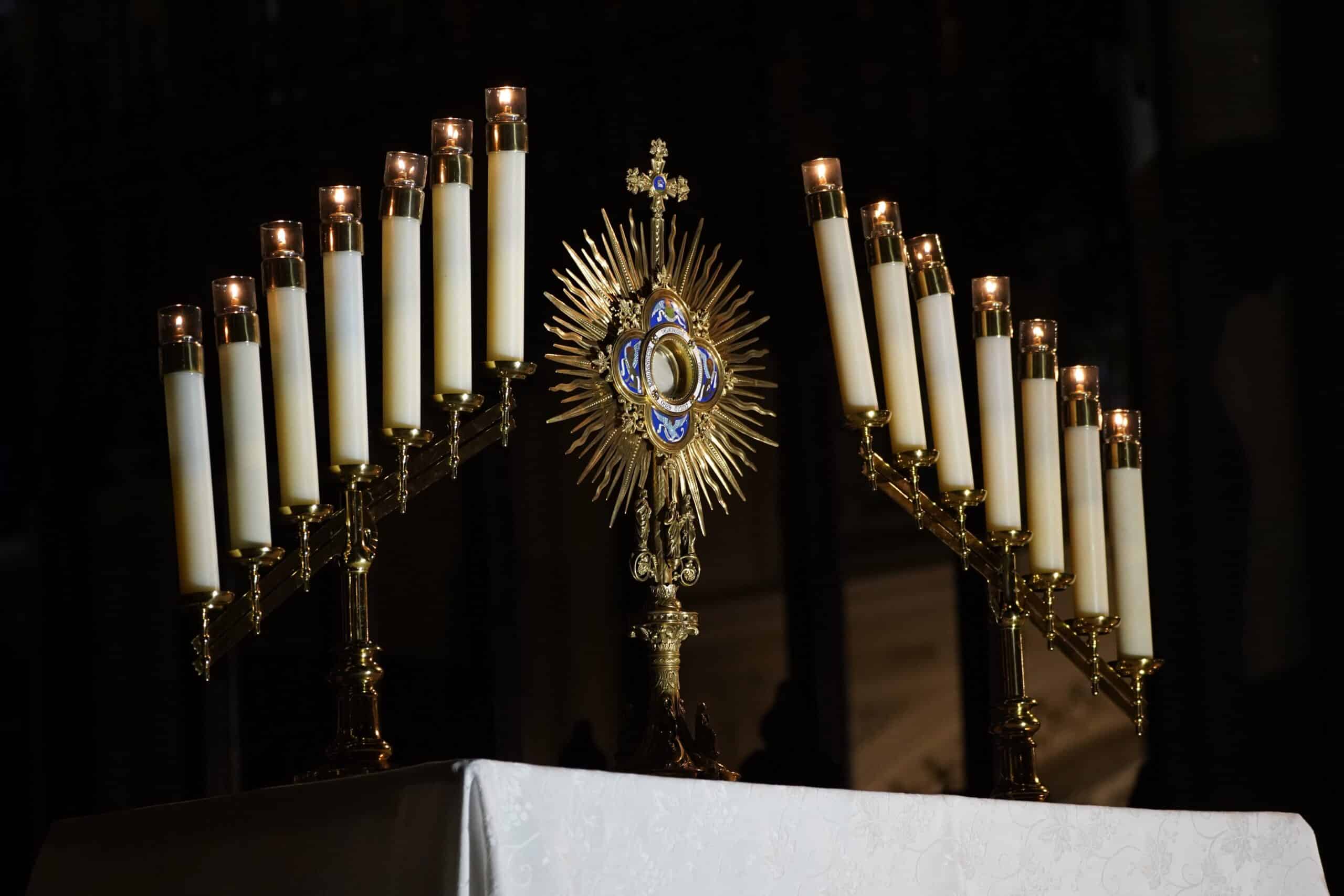 «Tutta Italia davanti a Gesù». L'Eucaristia, sorgente della vita cristiana