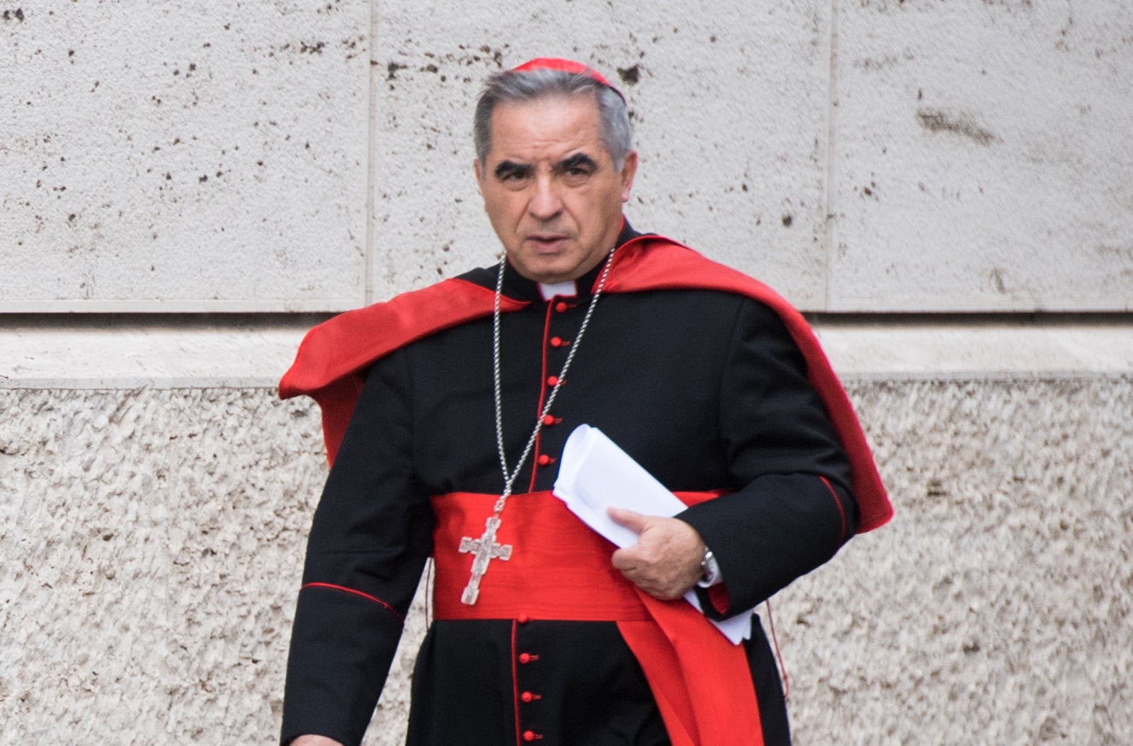 Sloane Avenue: minacce e intimidazioni al Cardinale Becciu