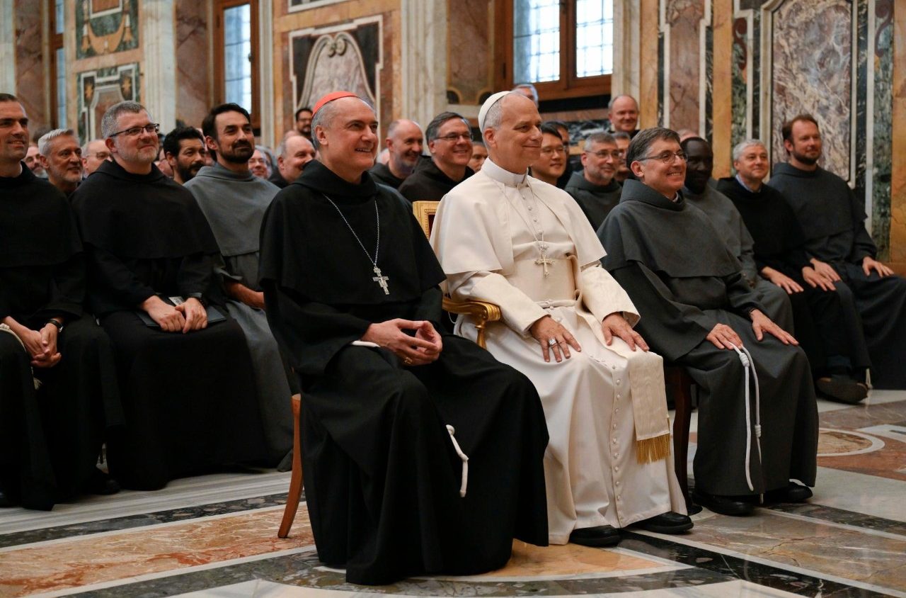Back in the Spotlight — in a Franciscan Habit: Gambetti’s Theatrical Comeback