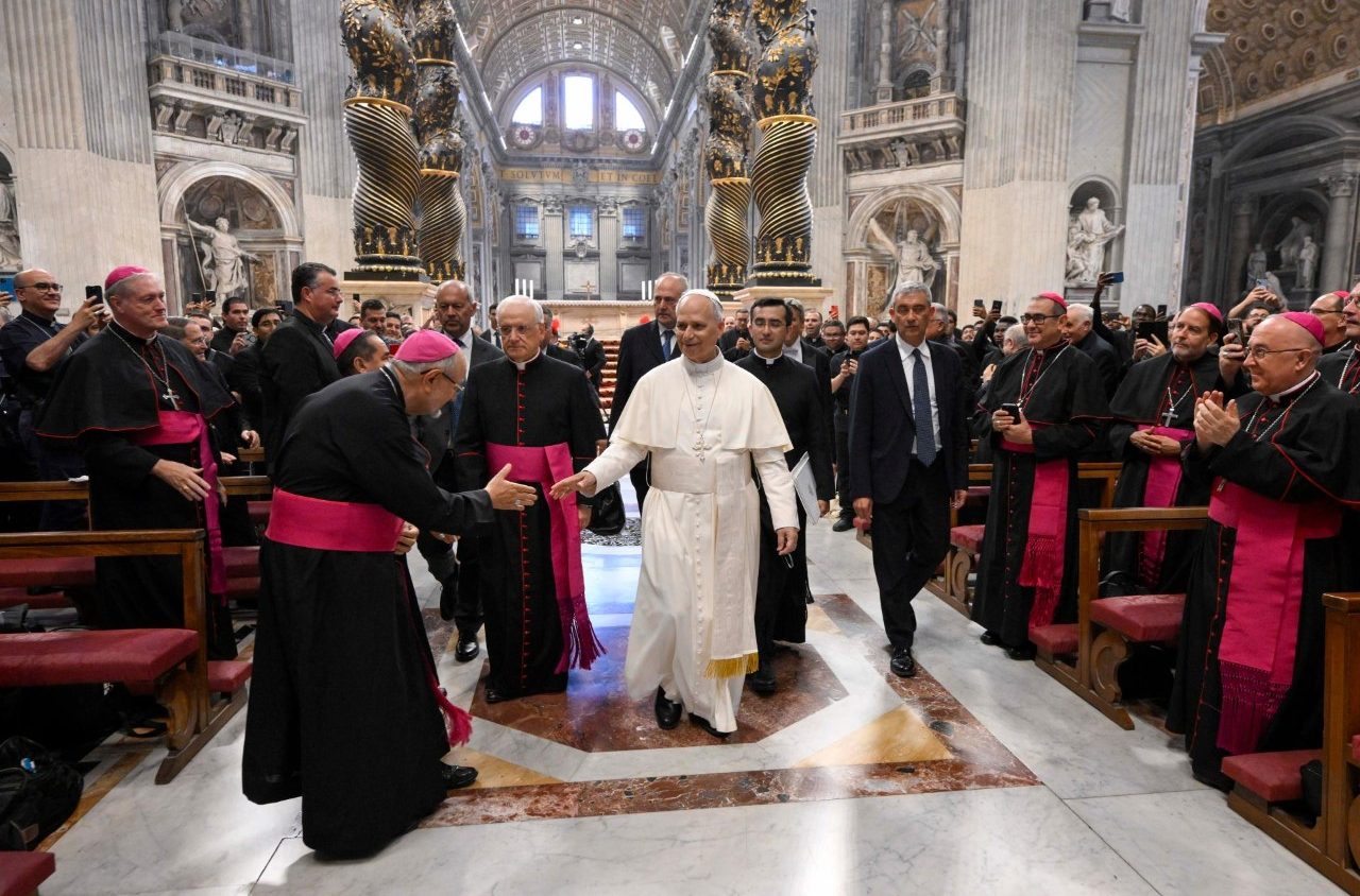 Papa Leone XIV ai vescovi: “Siate padri e fratelli di ogni presbitero, nessuno escluso”