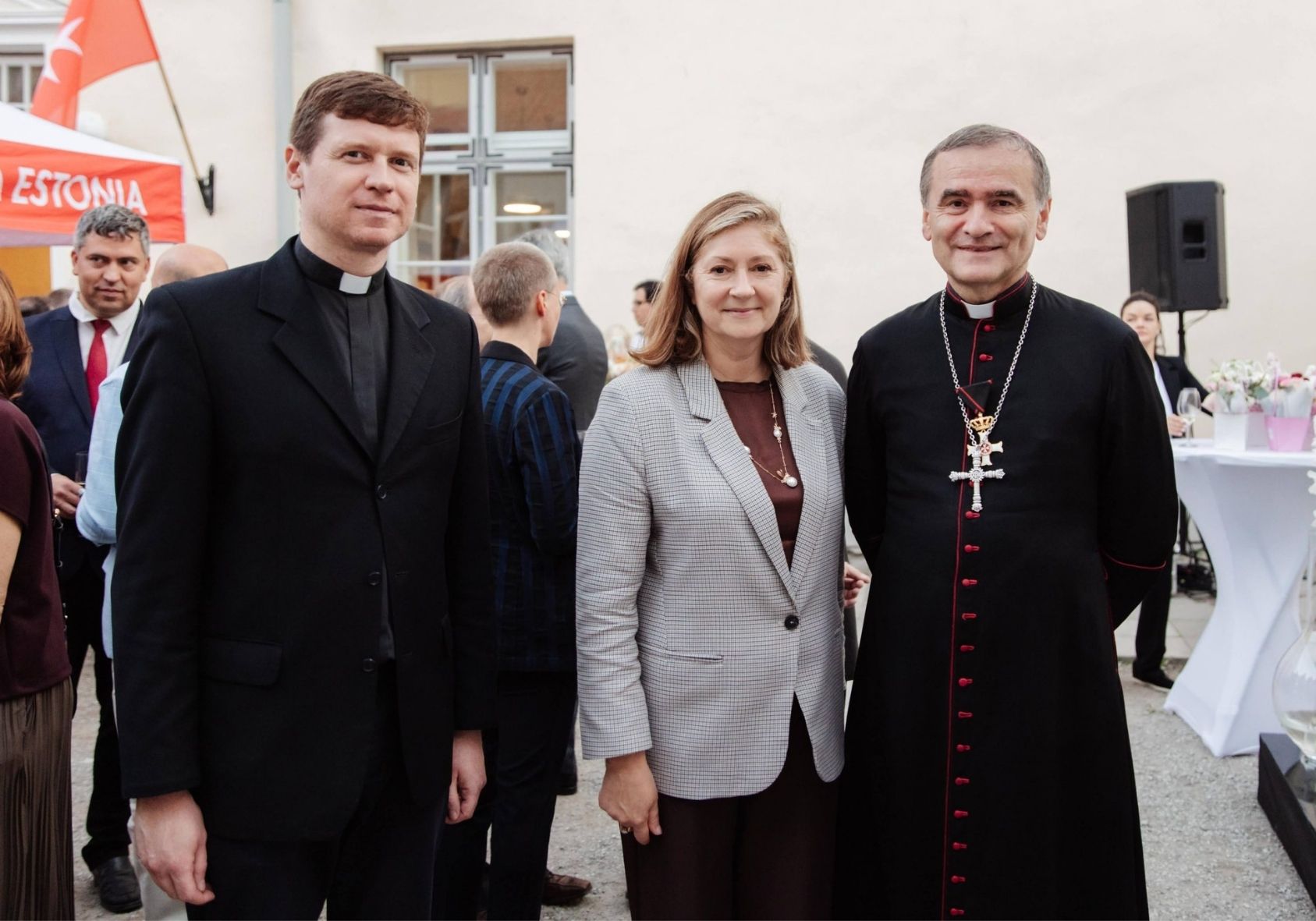 Profittlich: Tallinn bishop tells Silere non possum, “The saints are bringing us together”