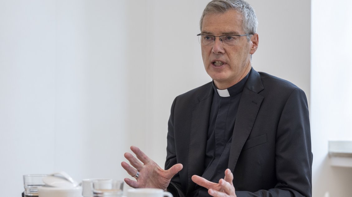 Heiner Wilmer: «La Chiesa è sinodale». Il presidente dei vescovi tedeschi non ha intenzione di frenare i laici “predicatori”