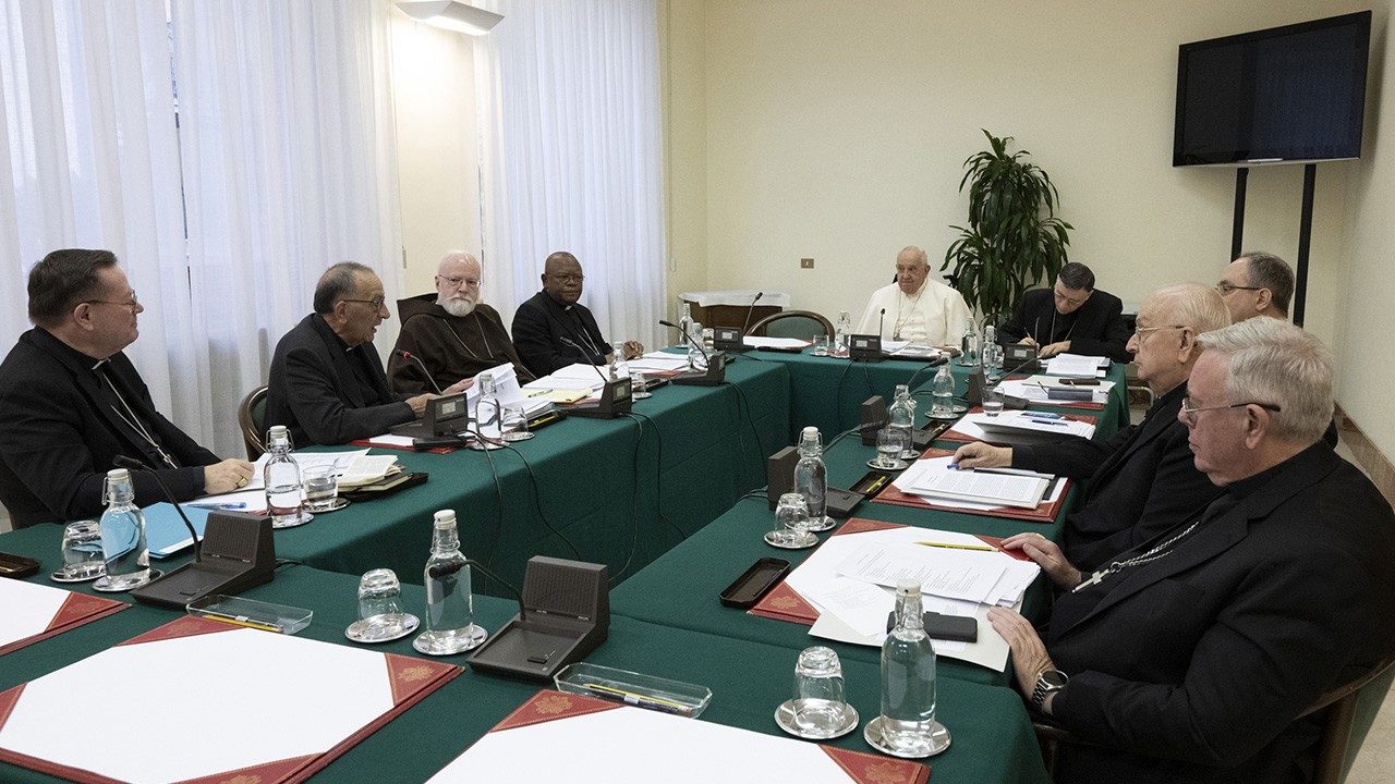 Consiglio dei Cardinali. Collegialità, donne e l'ombra di Praedicate Evangelium nelle Chiese particolari