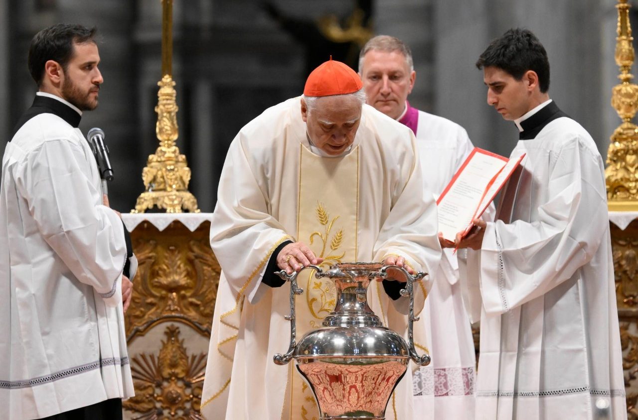 Santa Messa Crismale. Papa Francesco: "Dio solo sa quanto la messe sia abbondante"