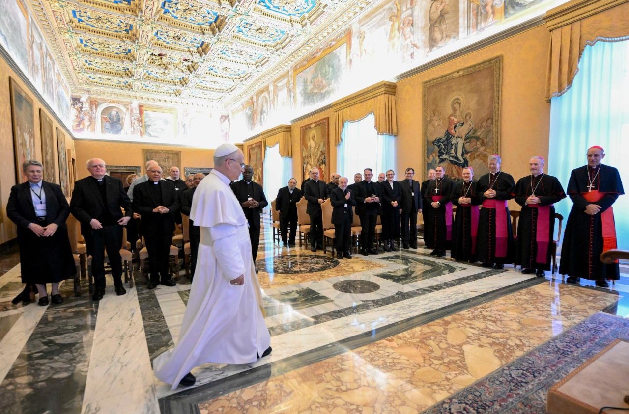 Il Papa riceve la Commissione Teologica Internazionale: “Annunciare con creativa fedeltà la luce di Cristo”