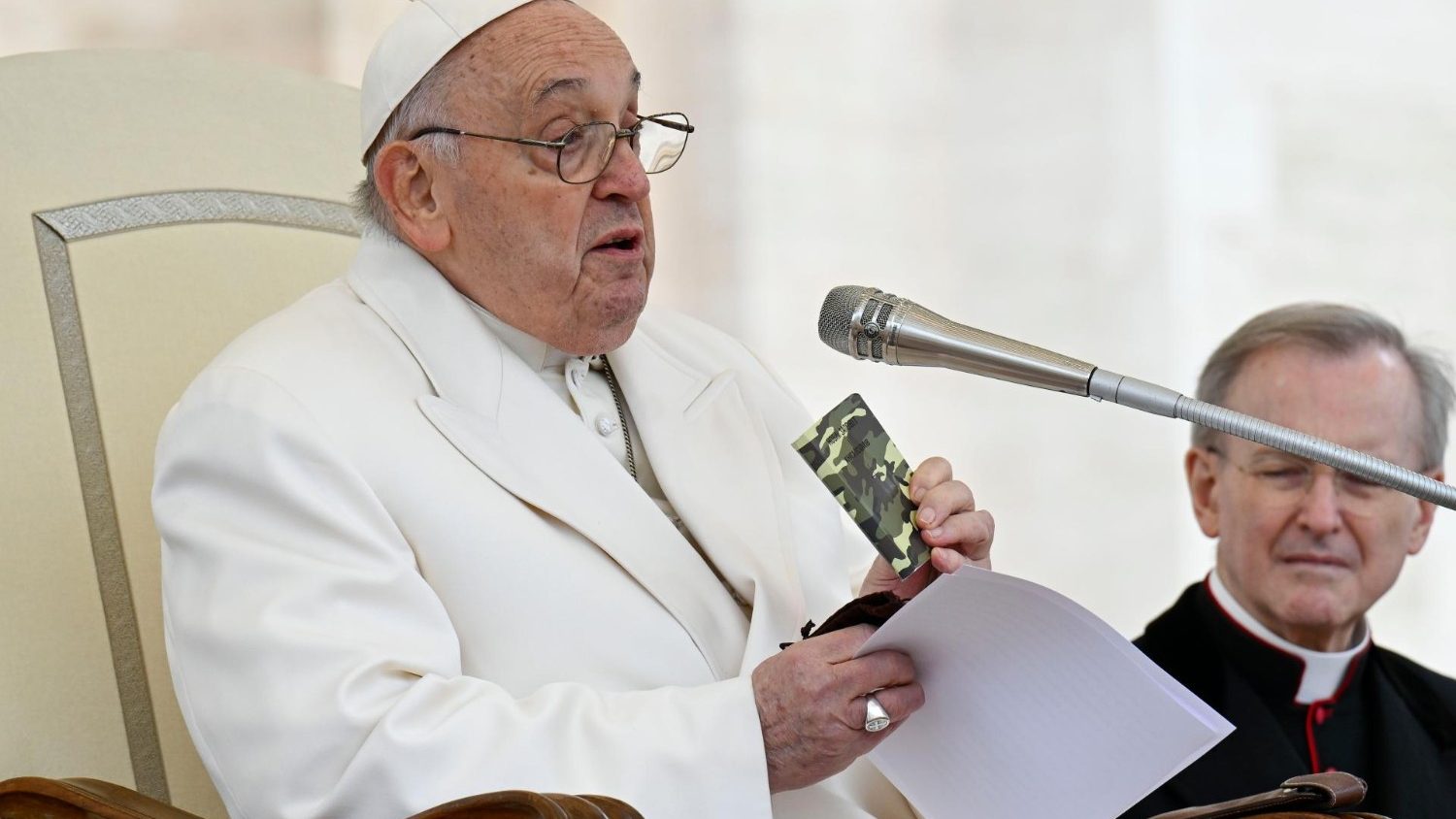 Udienza Generale. Papa Francesco sulla giustizia: «Le mezze verità che vogliono raggirare il prossimo non sono atteggiamenti consoni alla giustizia».