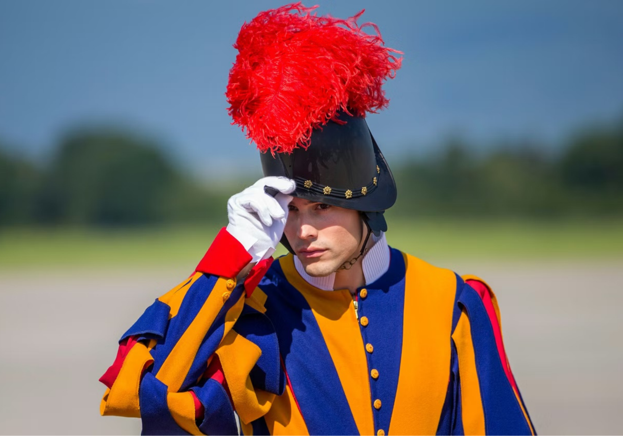 28 nuove guardie giurano fedeltà a Leone XIV