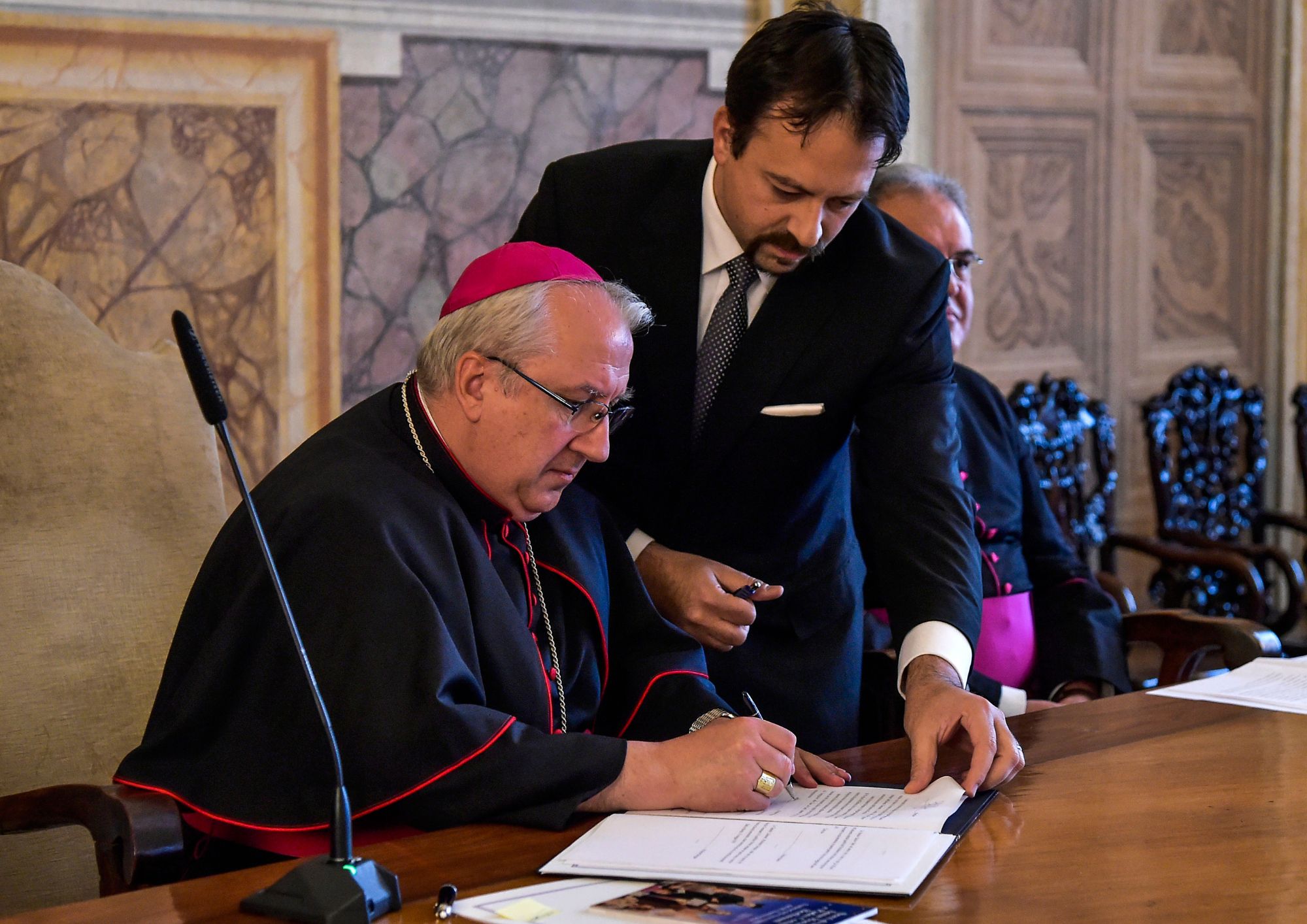 Leone XIV archivia l’incarico fake di Mons. Libanori: sparisce l’Assessore personale