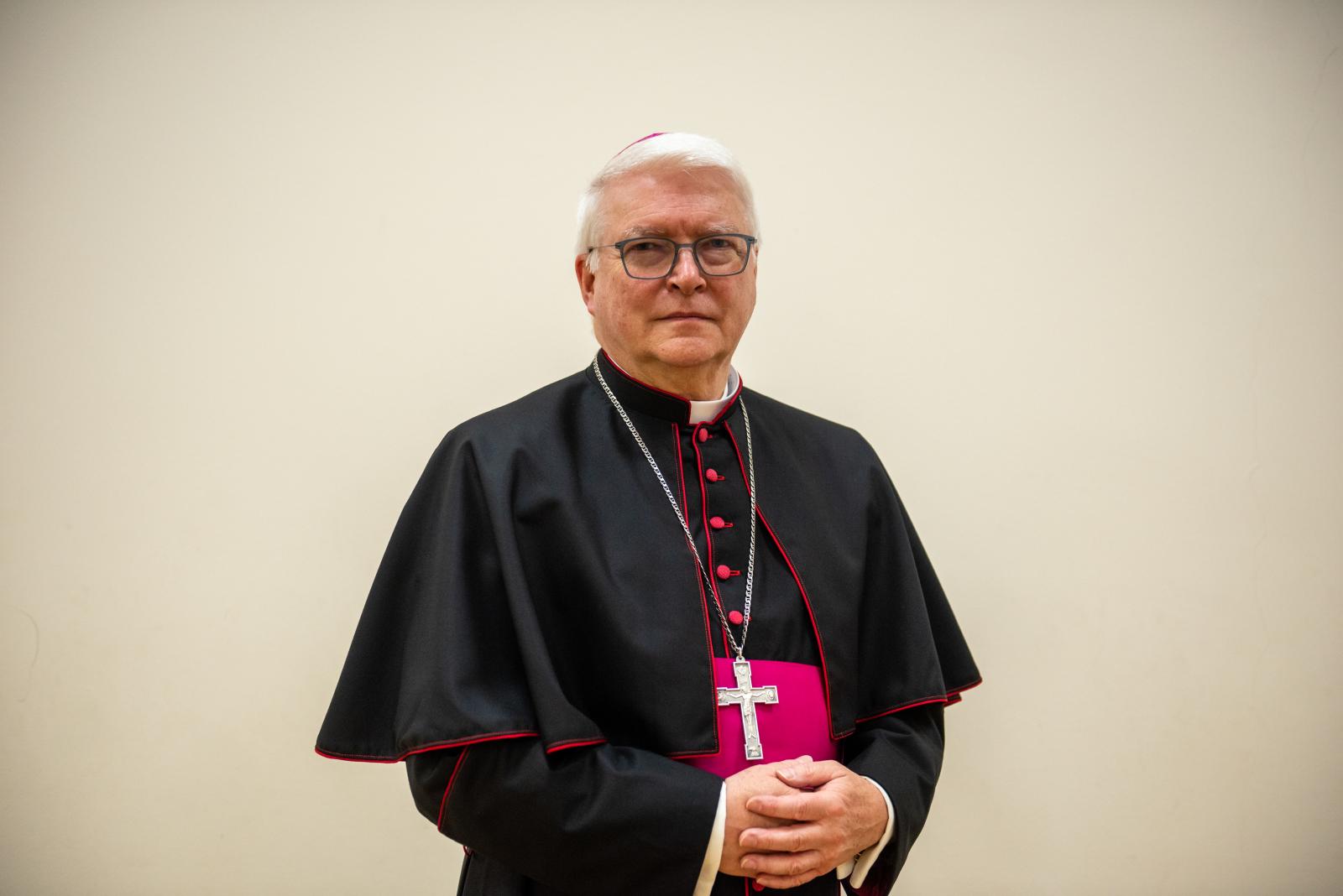Bishop Curry condemns settler violence against Taybeh