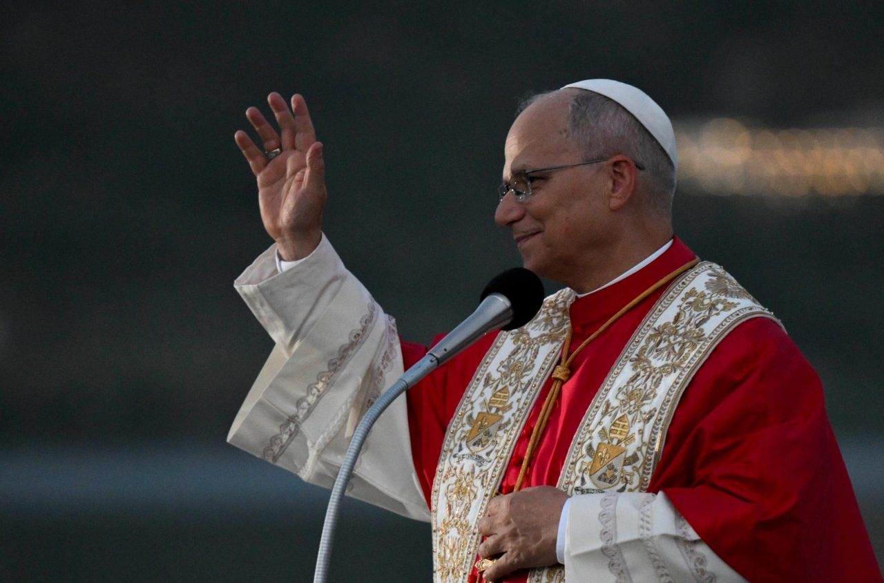 Leone XIV è stato il primo Papa a partecipare in barca alla processione della Madonna del Lago