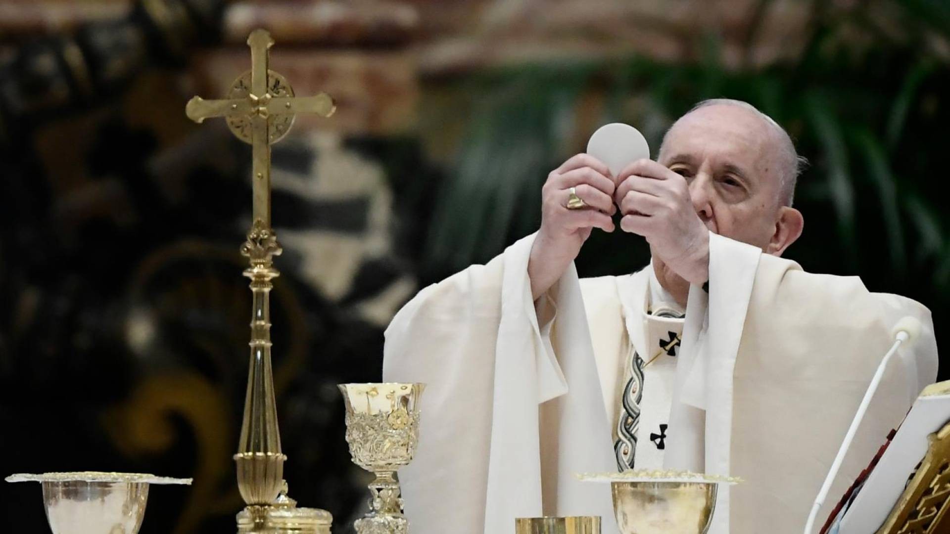 I problemi della Chiesa? Per il Papa sono gli indietristi