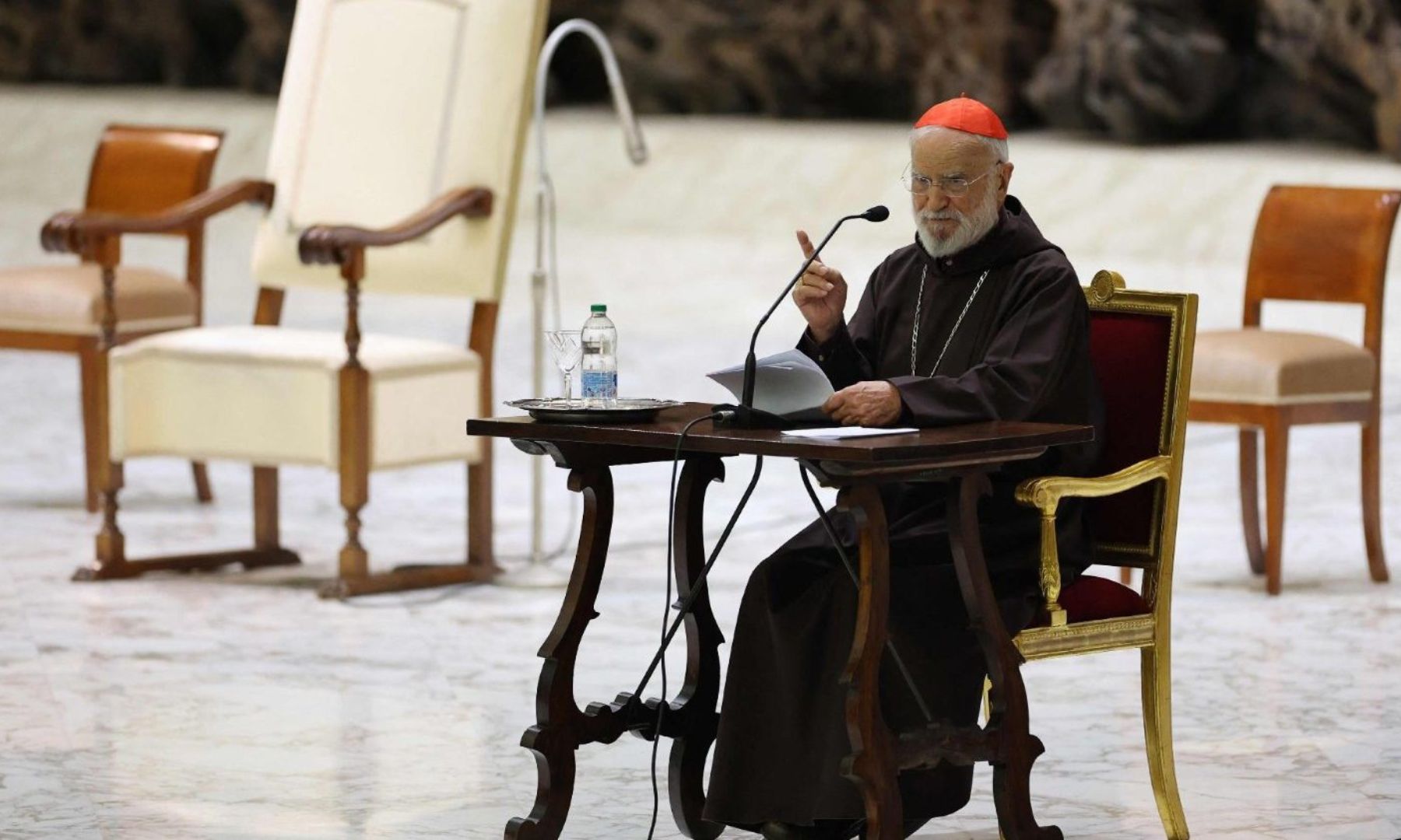 Prima predica di Quaresima. Cantalamessa: «Social e media. Denti che triturano senza pietà»