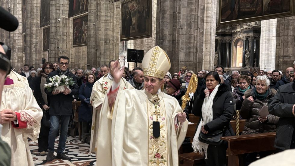 Immacolata. Mons. Delpini: «Dio si commuove per la sorte dei suoi figli»