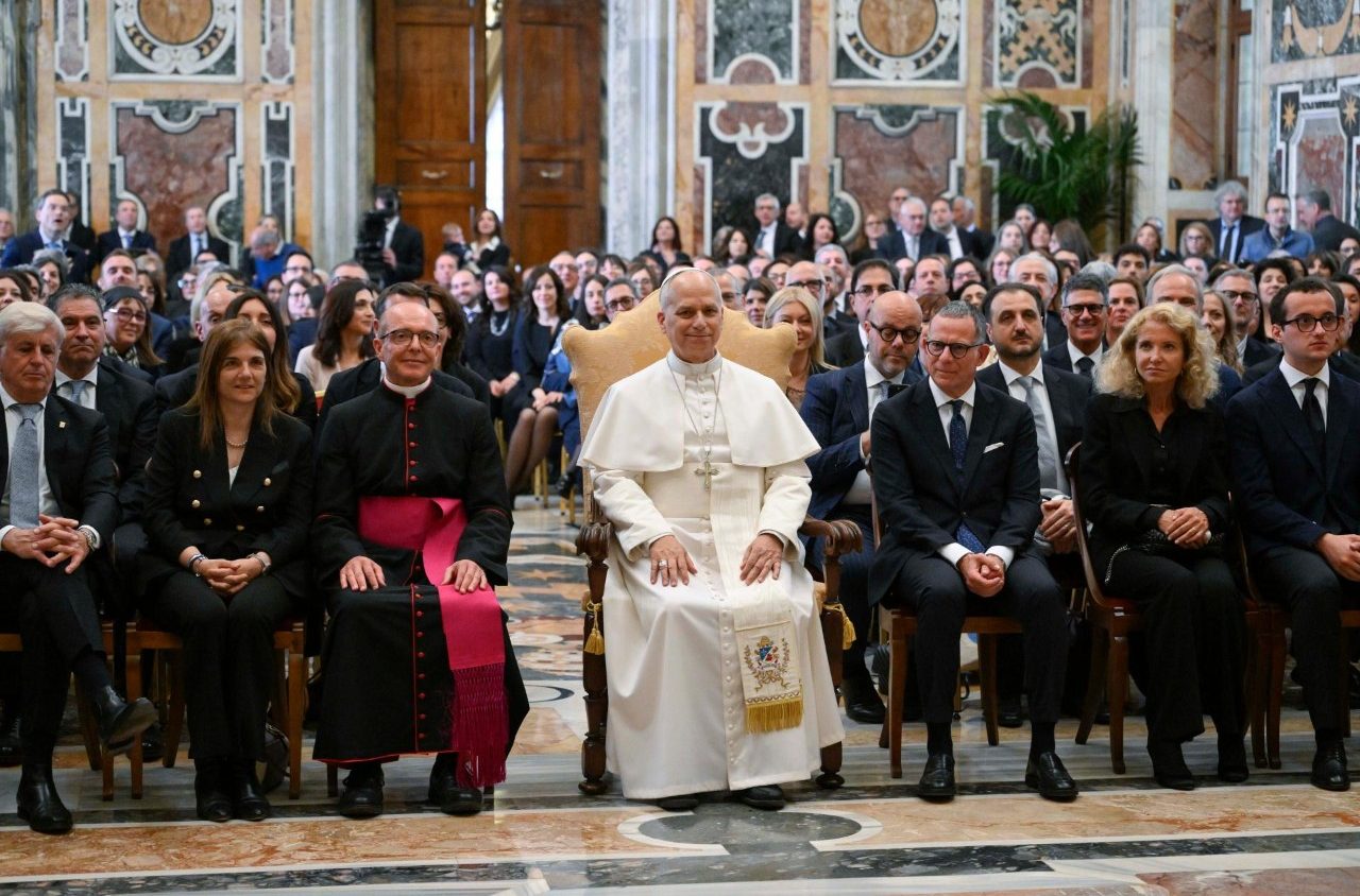 Leone XIV denuncia: «Nel mondo c’è molta ricchezza, tuttavia i poveri aumentano»