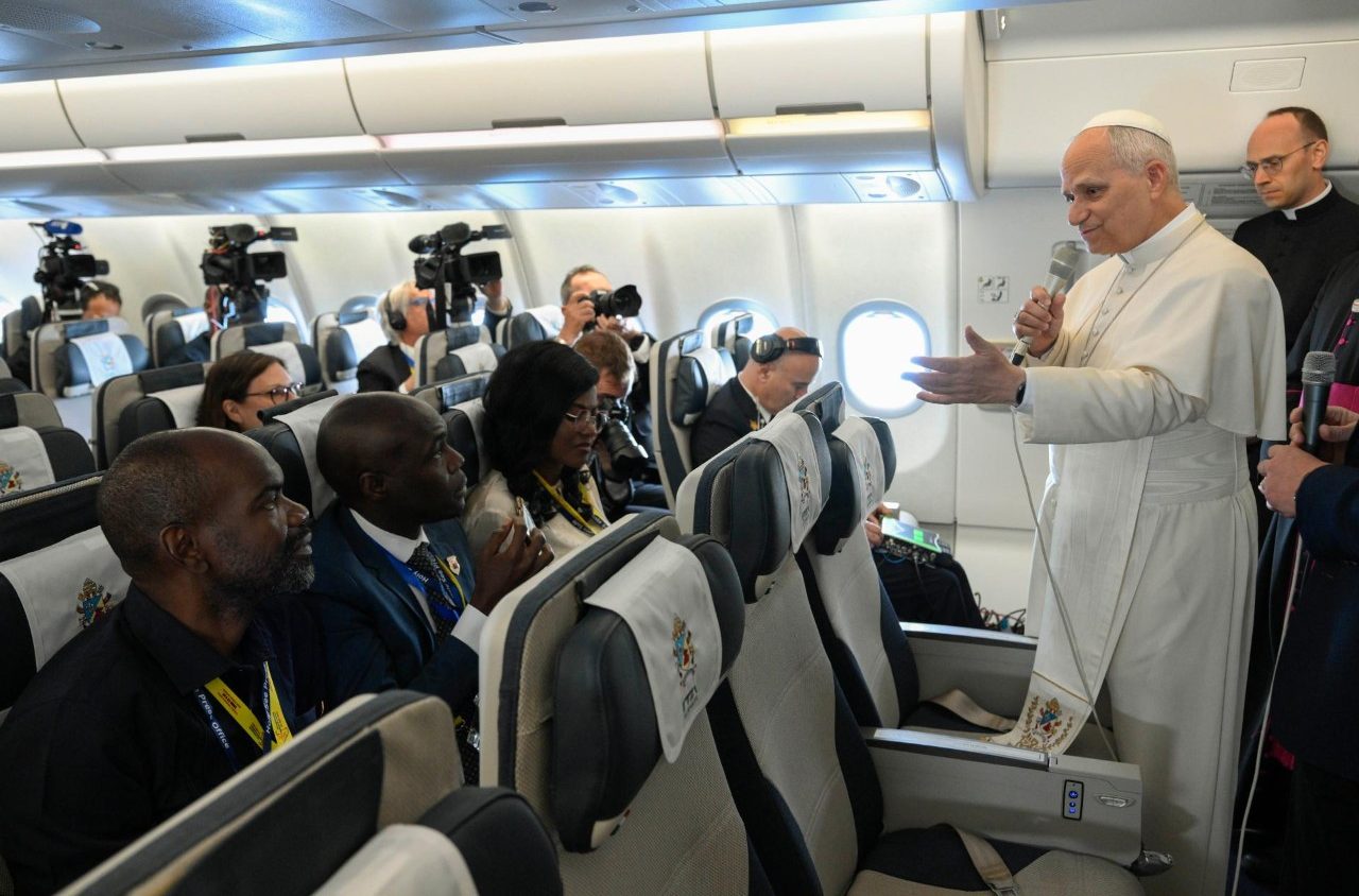 Aboard the flight to Malabo: Leo XIV not yet weighing new cardinals