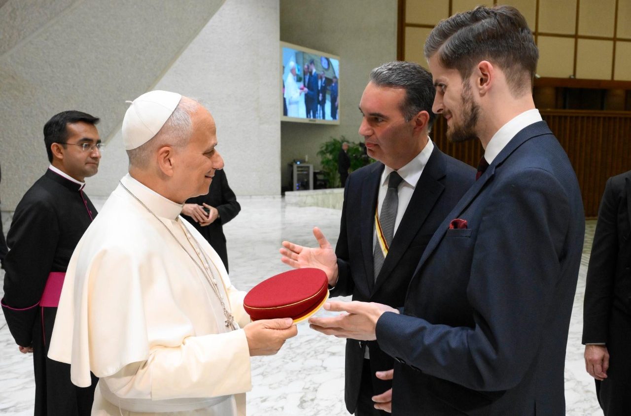 Il Papa agli universitari cattolici tedeschi: la fede illumina le promesse e gli inganni del presente