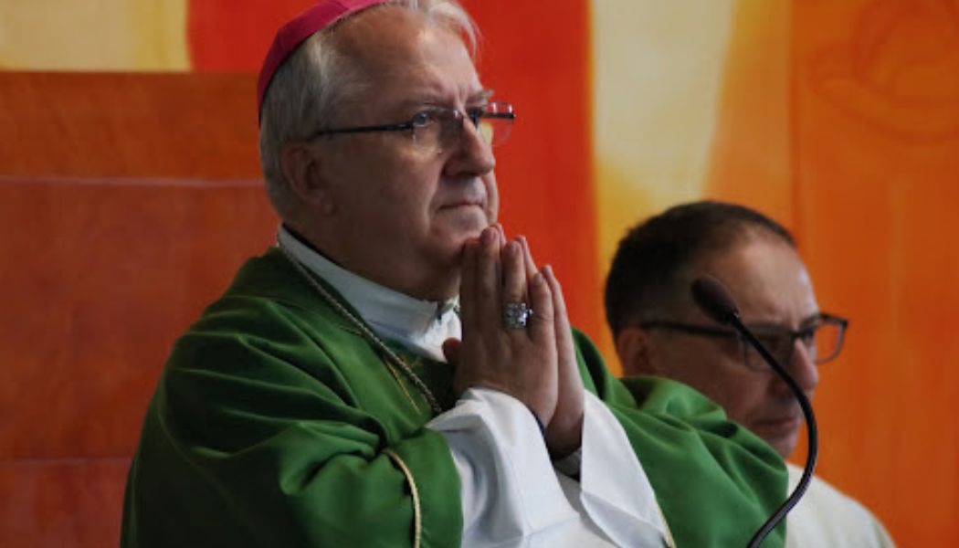 Libanori esce di scena con il suo irrinunciabile stile. Il Papa nomina Pesce come successore