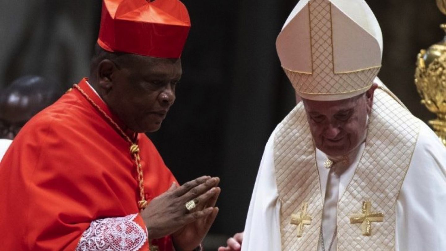 L'Africa insorge: "Non benediremo le coppie gay".