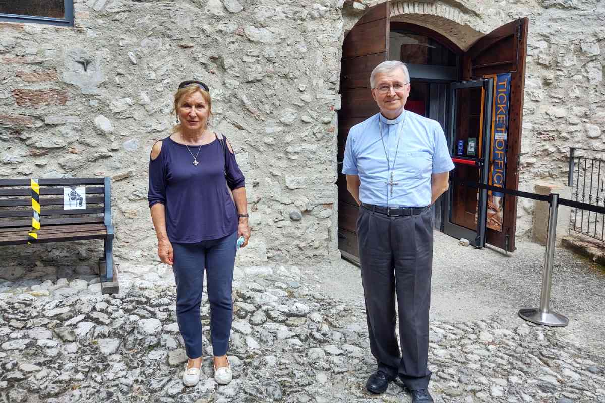 Brescia. Il vescovo invoca comunione, i preti vedono solo favoritismi