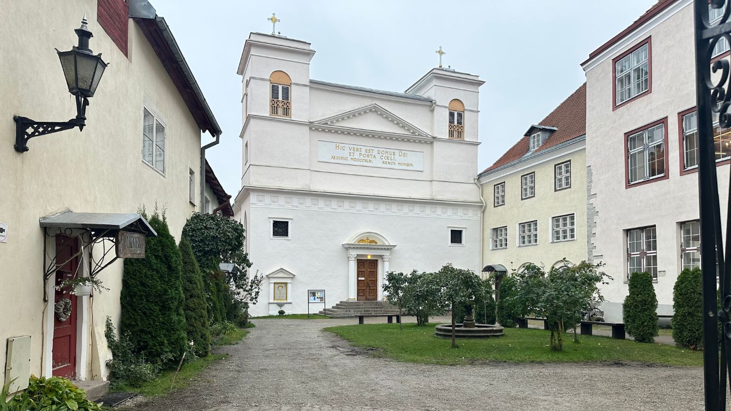 Papa Francesco ai cattolici in Estonia: «Un secolo di ferma fedeltà alla fede cattolica»