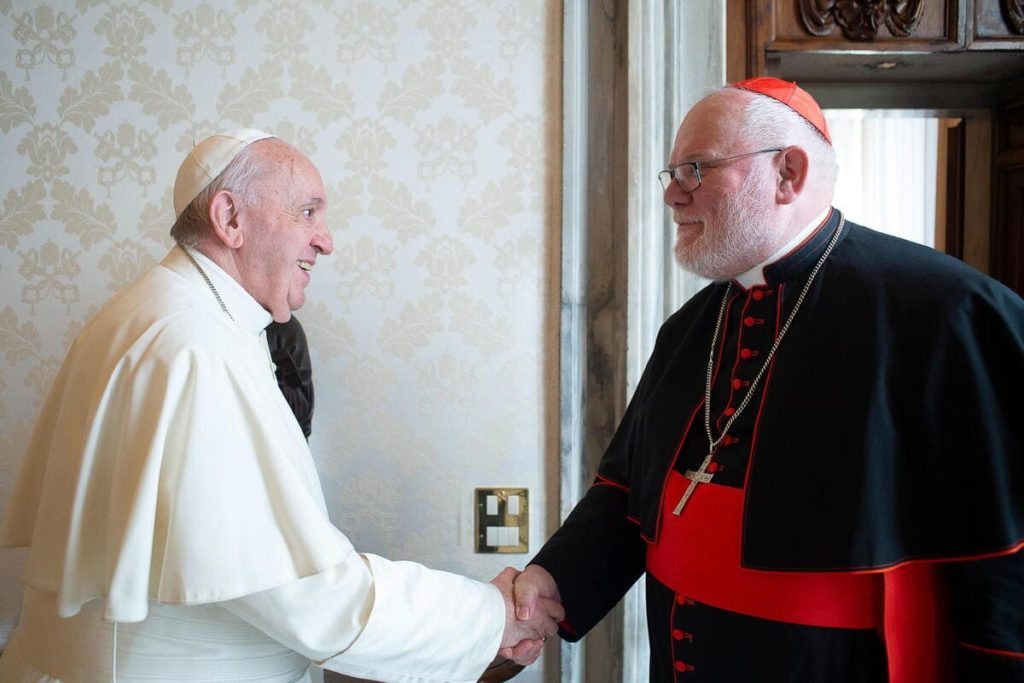 La Chiesa tedesca le tenta tutte