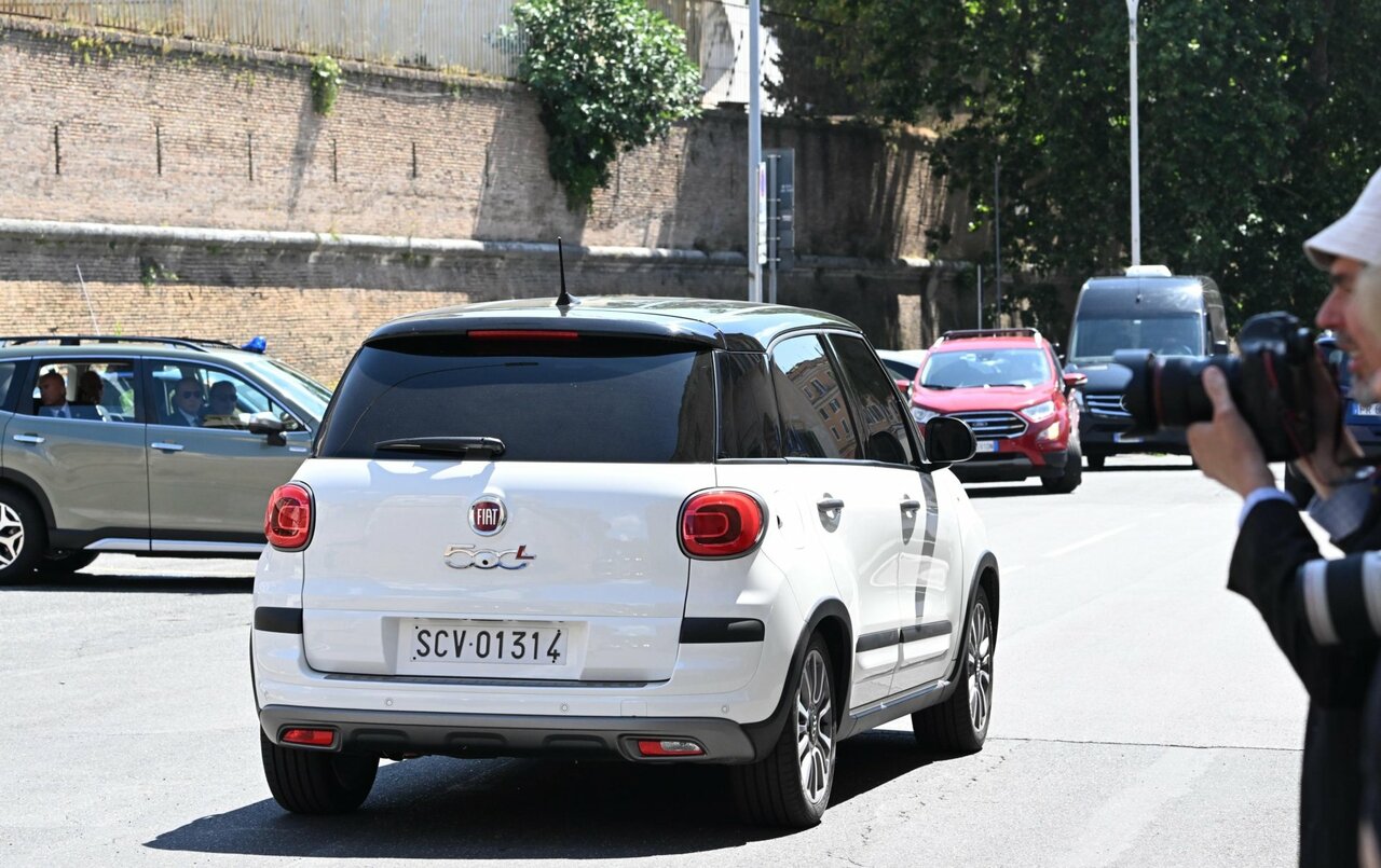 Papa Francesco a Casal Bertone per pregare con i condomini