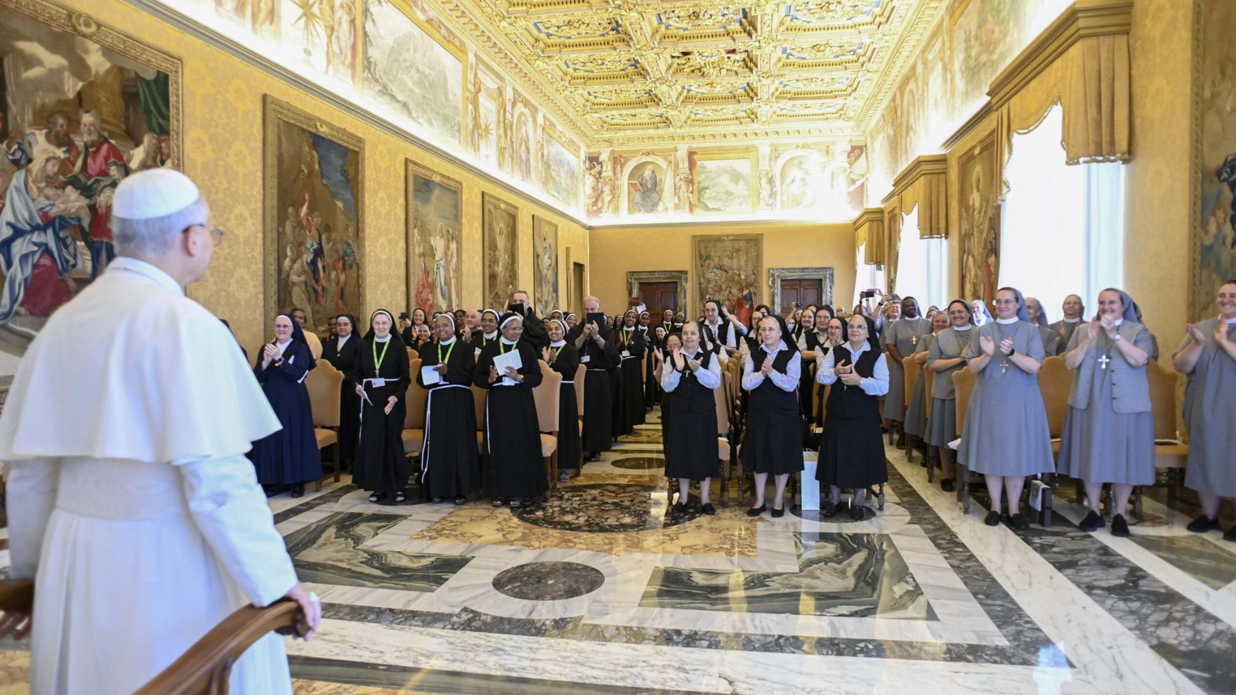 “A reparatory Motu Proprio”: Leo XIV exposes the irregularity of the Petrini appointment and officially contradicts the press office