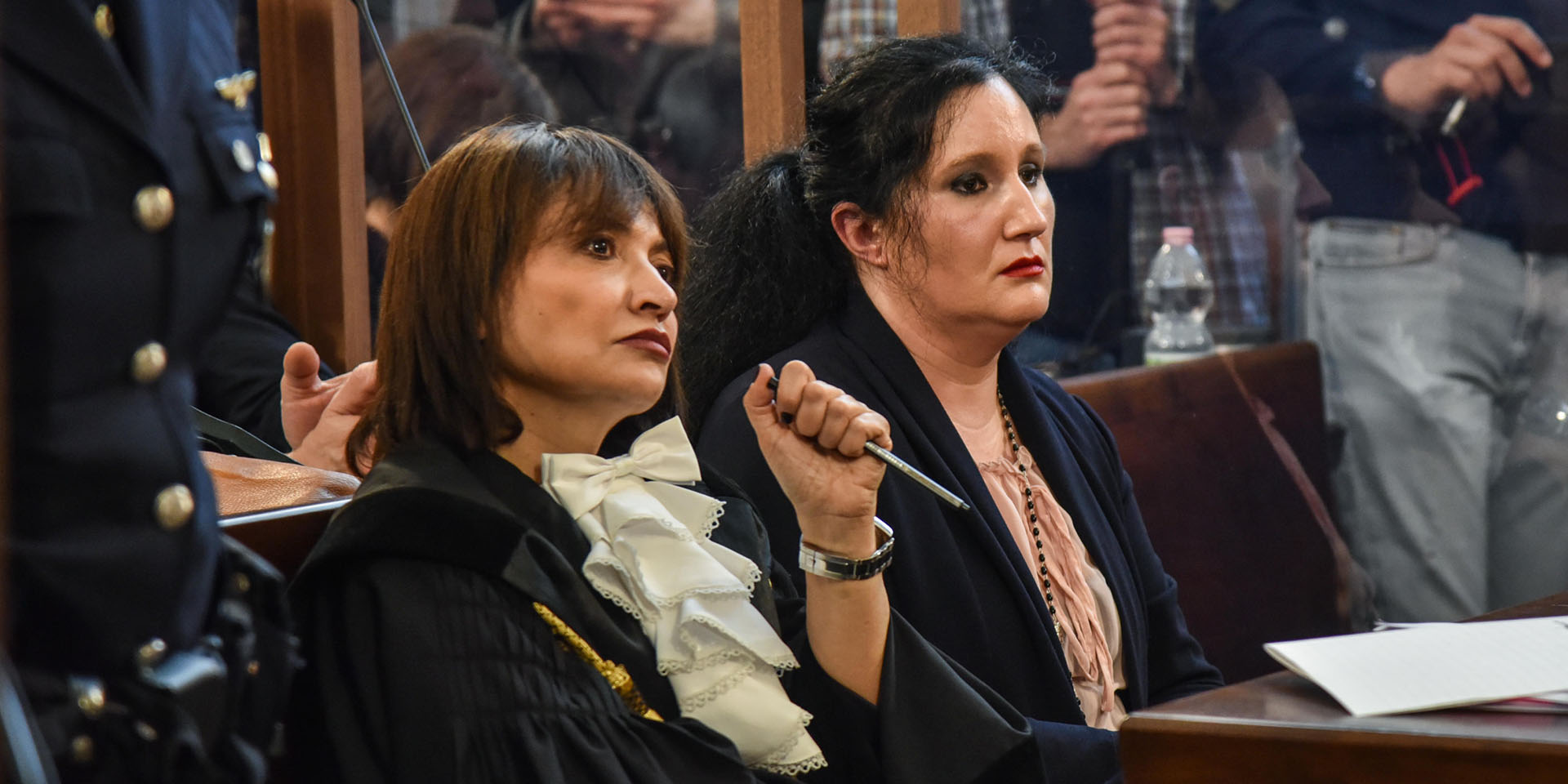 Italia. Il trionfo della giustizia tribale: mamme innocenti e fidanzati colpevoli