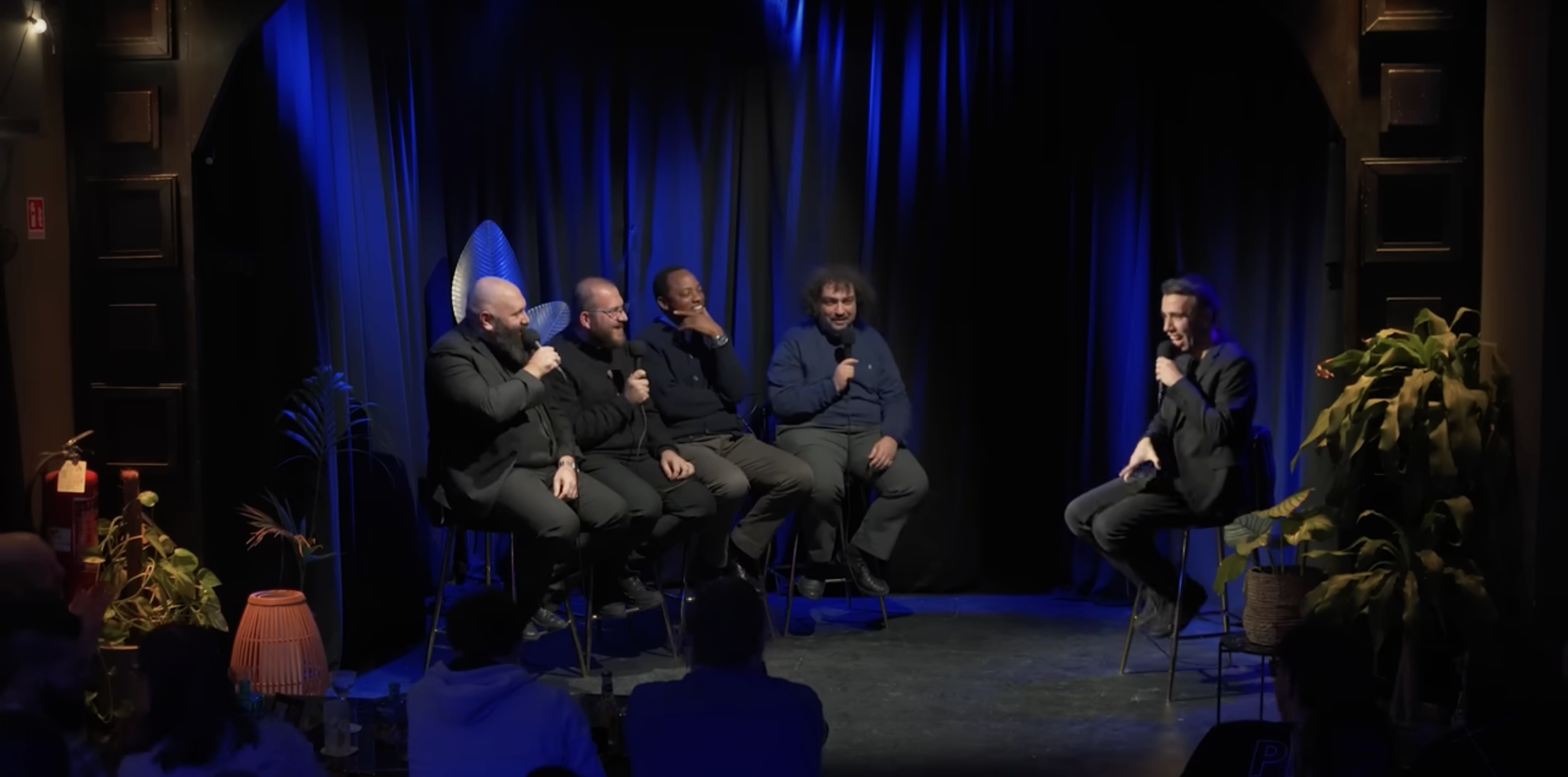 Diocesi Aosta. Lo show dei preti fra parolacce e risa sguaiate