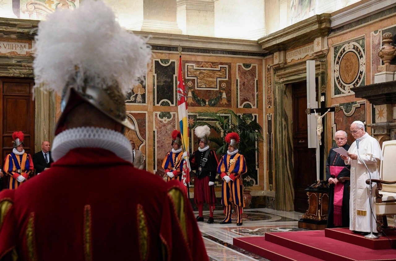 Leone XIV accoglie le reclute: «Mettetevi alla scuola di Cristo umile e obbediente»