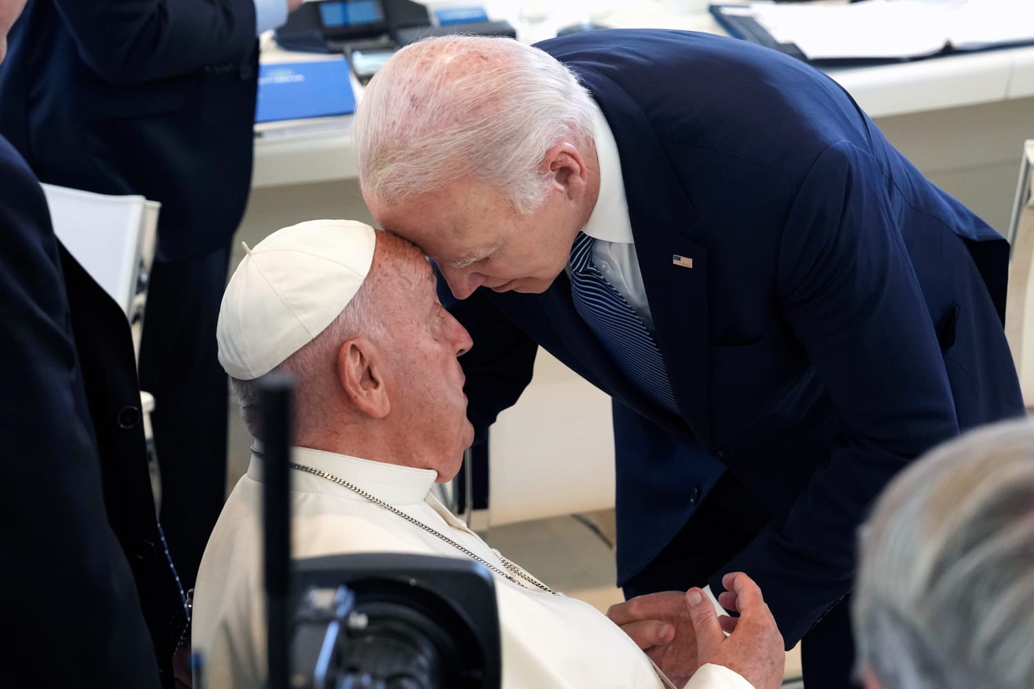 Papa Francesco telefona a Biden. A gennaio il Presidente uscente in Vaticano