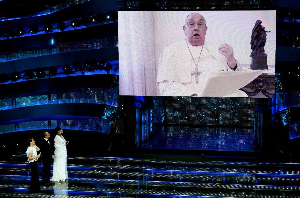 Sanremo. La scuola Gambetti colpisce ancora. Enzo Fortunato e il video del Papa