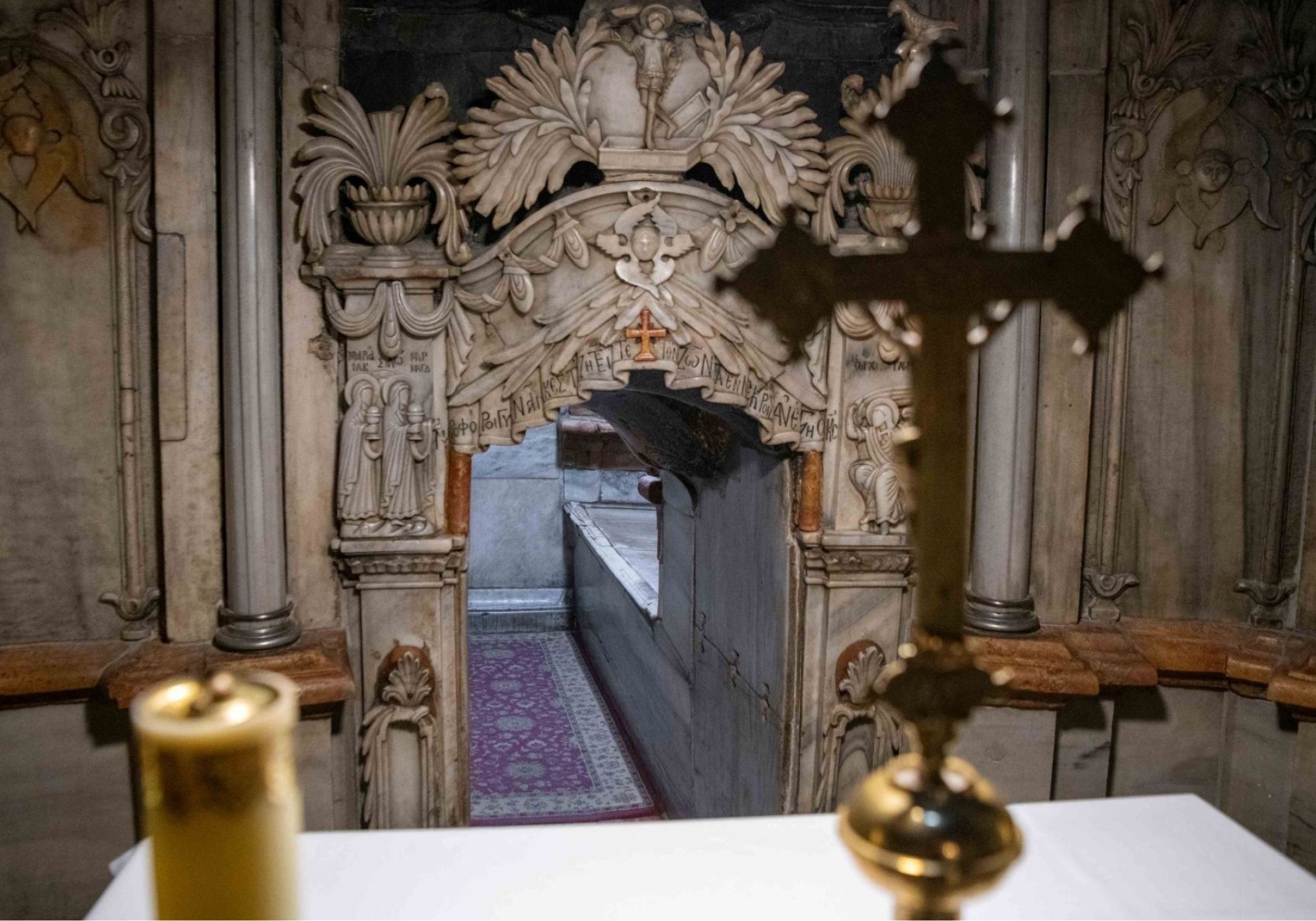 Jerusalem: Israel blocks Pizzaballa from entering the Holy Sepulchre, prompting protests around the world
