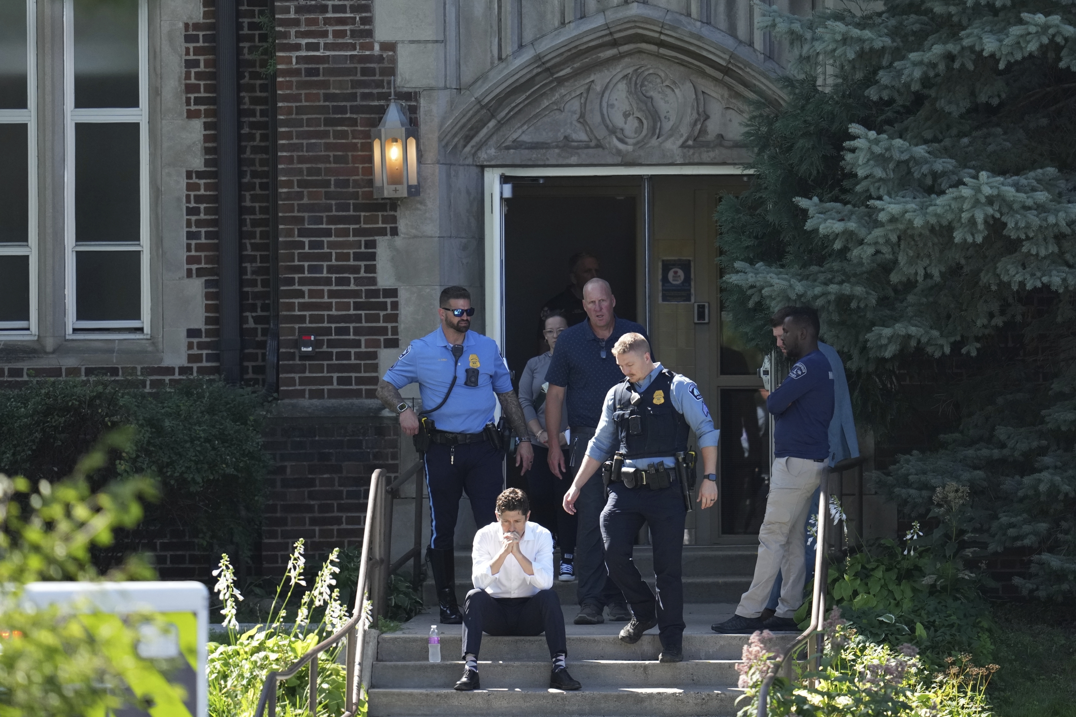 Minneapolis. Il dolore di Leone XIV per la strage alla scuola cattolica