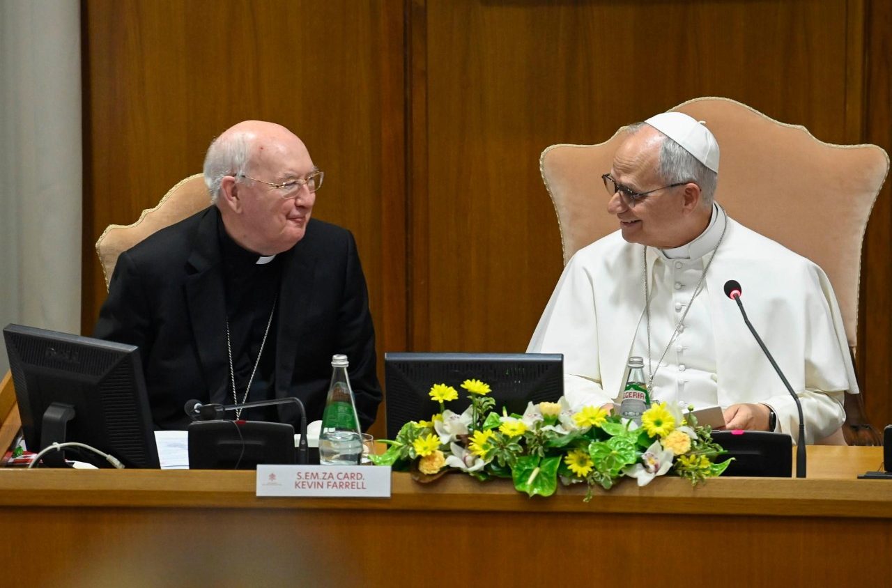 Leone XIV ai movimenti: «Se un gruppo dice: “No, con quel Vescovo non siamo in comunione, ne vogliamo un altro”, non va bene. Dobbiamo cercare di vivere in comunione con tutta la Chiesa»